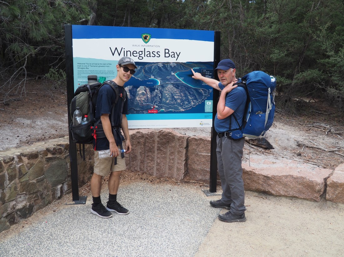 Although the walk to the Lookout and down to Wineglass Bay is very popular, there aren’t many people on this circuit.